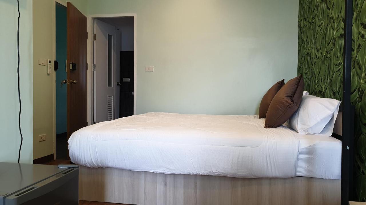 Nature Village Hostel Bangkok Eksteriør bilde